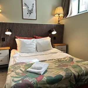 https://hotel-tre-sma-rum.find-stockholm-hotels.com